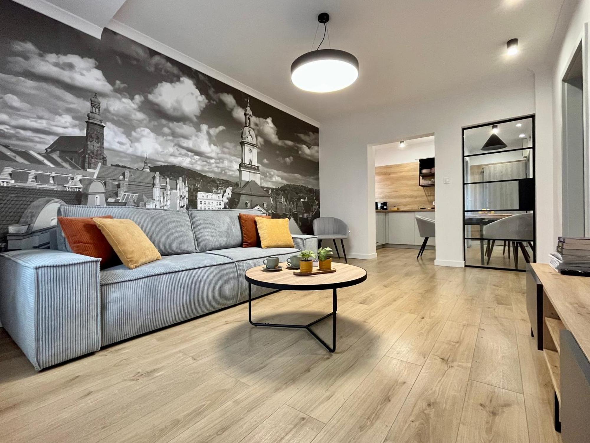 Luna Apartments 耶莱尼亚古拉 外观 照片