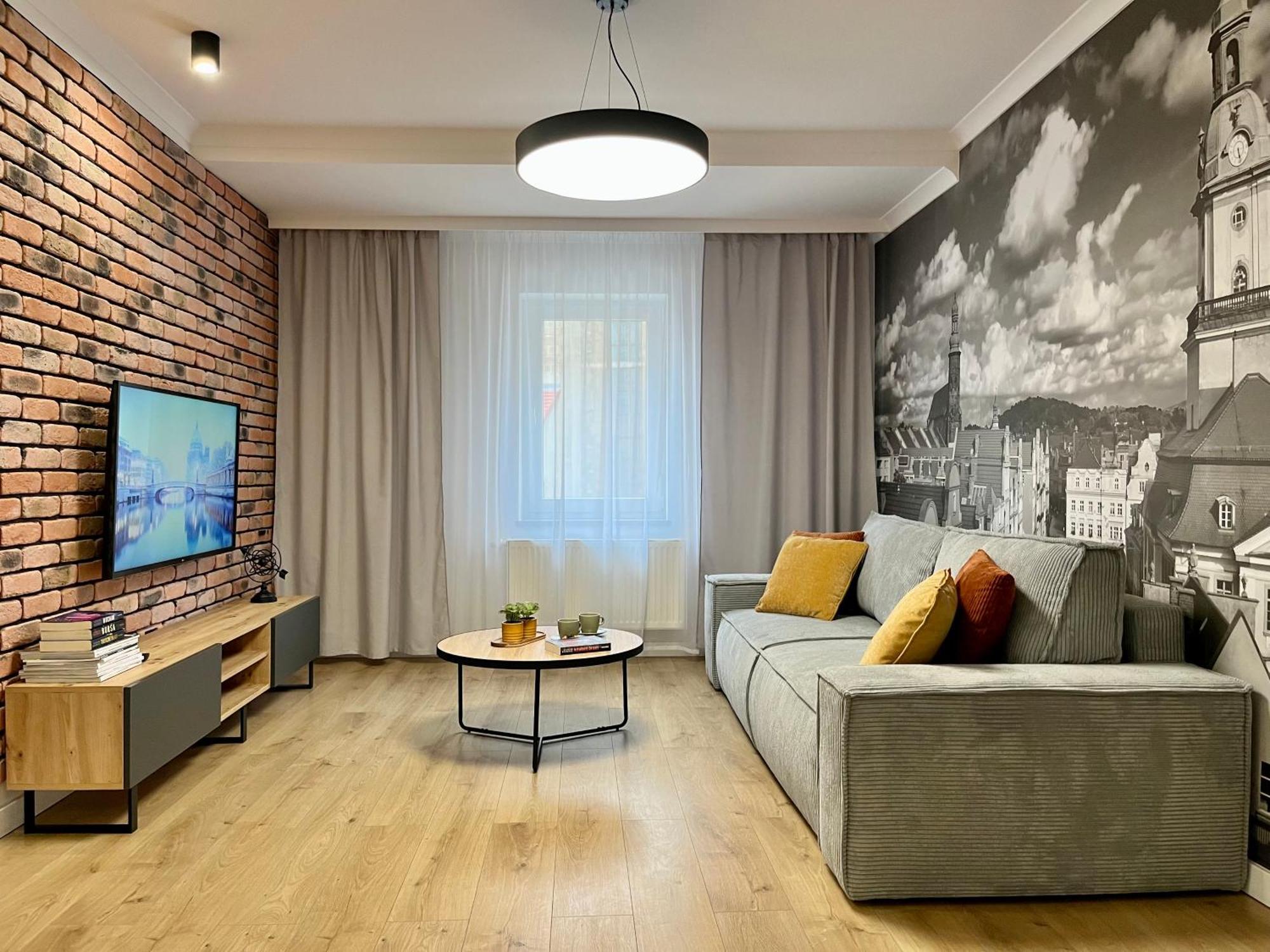 Luna Apartments 耶莱尼亚古拉 外观 照片